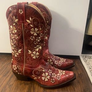 Shyanne cowboy boots from Boot Barn 9 Red Floral